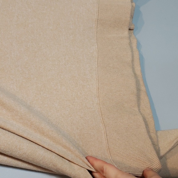 J. Crew super cozy lightweight Camel sweater Womens XXL FREE SHIPPING - Picture 5 of 9